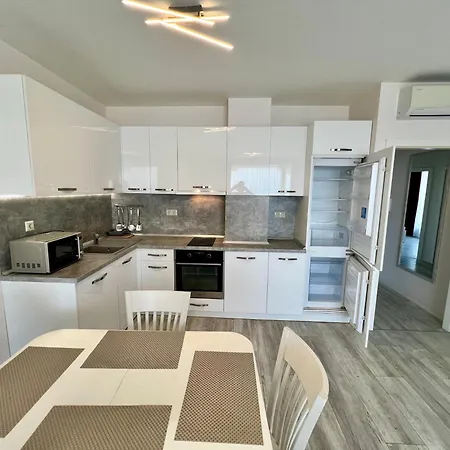 La Prime Time * 瓦爾納